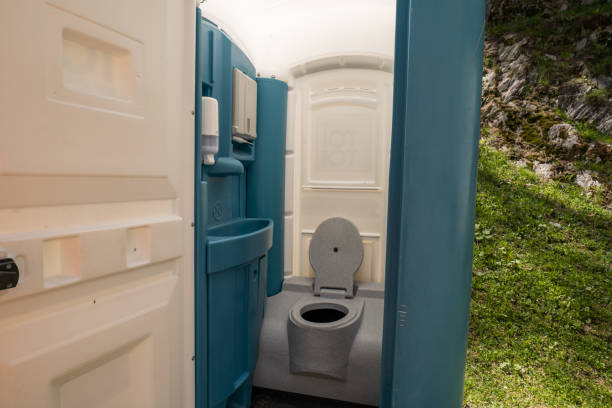 Best High-end porta potty rental  in Olton, TX